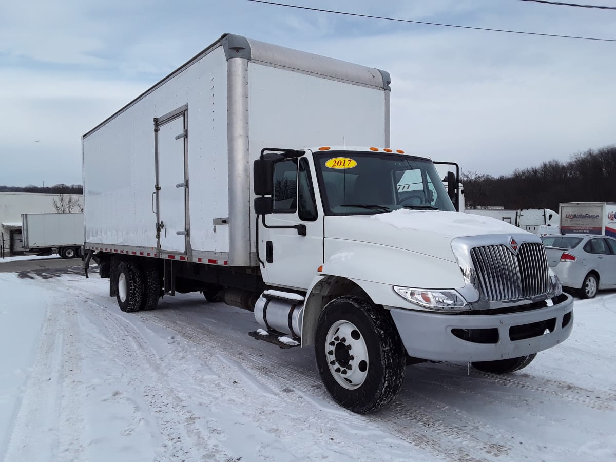 2017 Navistar International 4300 669676