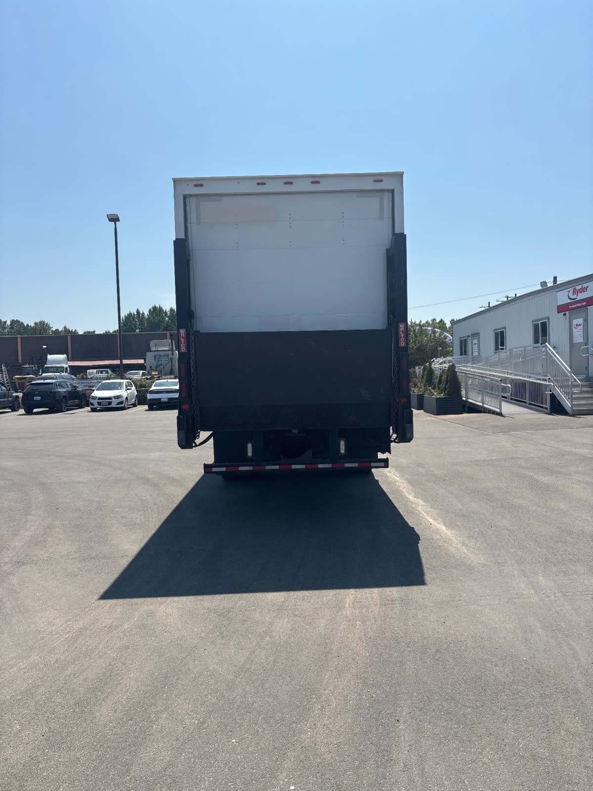 2017 International 4300 in Tacoma, WA — photo 5