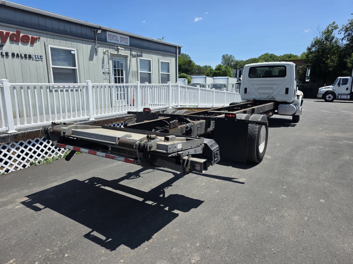 2017 International 4300 in Bensalem, PA — photo 4