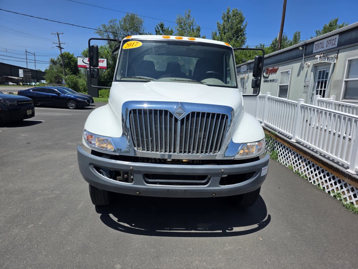2017 International 4300 in Bensalem, PA — photo 2