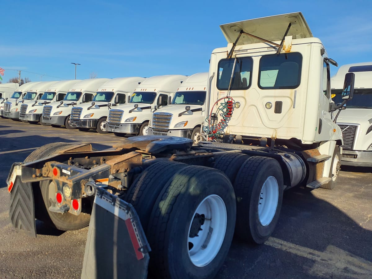 2016 Freightliner/Mercedes CASCADIA 125 669711