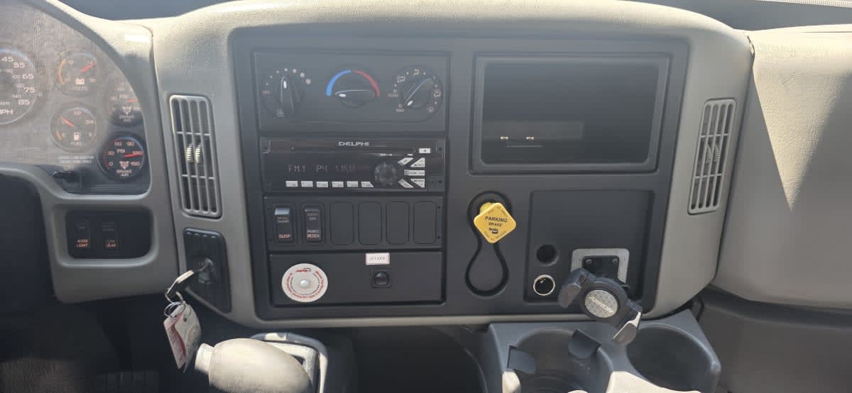 2017 Navistar International 4300 669739