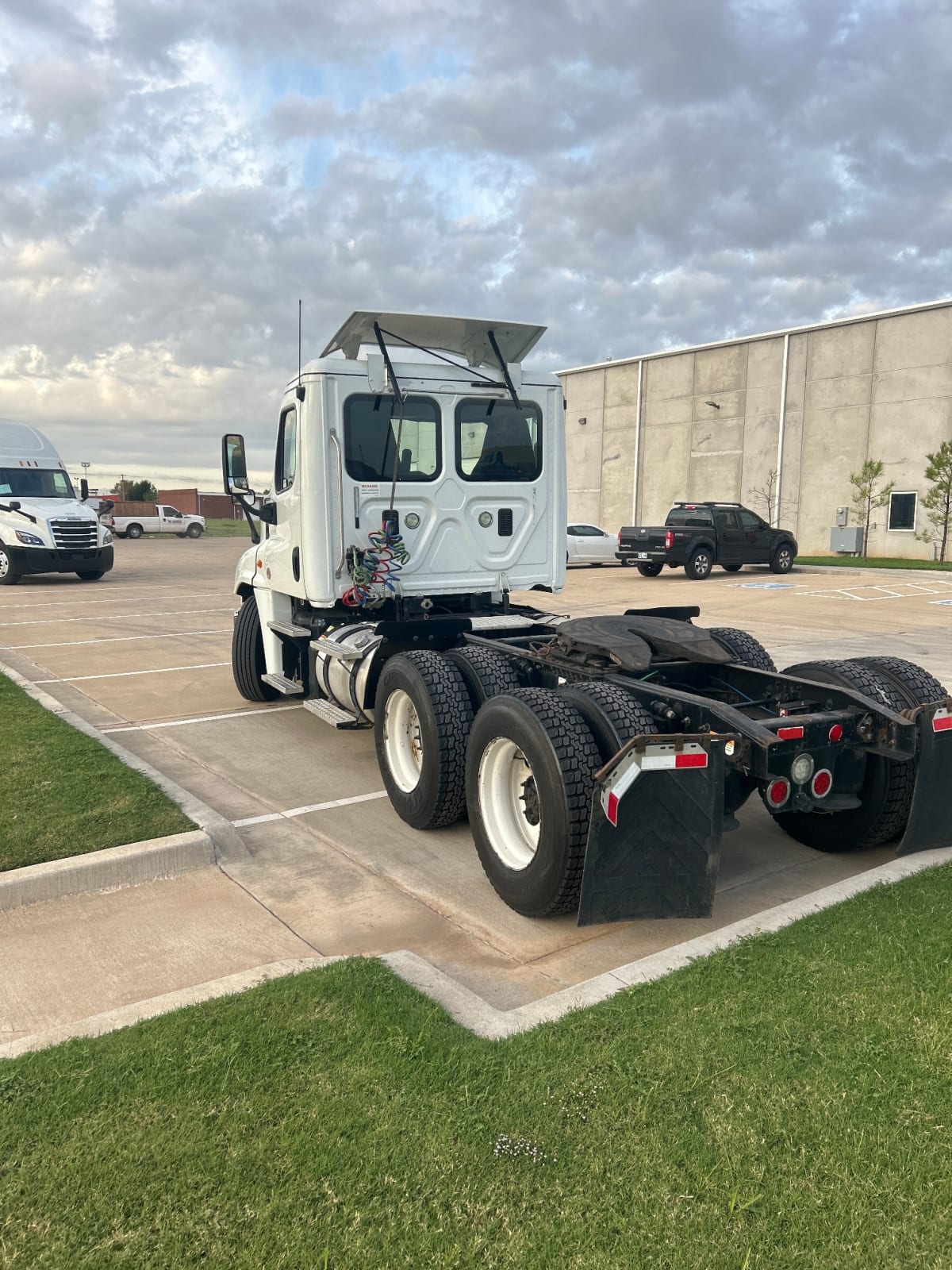 2016 Freightliner/Mercedes CASCADIA 125 669749