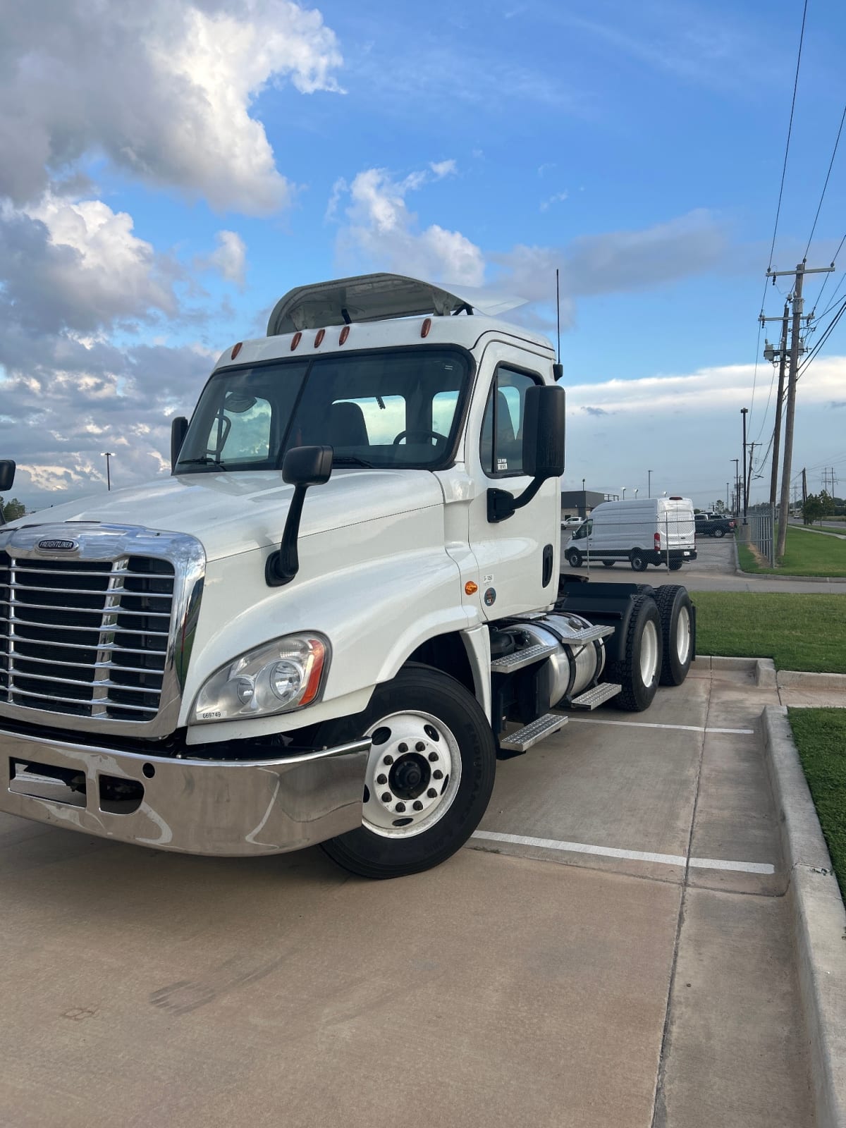 2016 Freightliner/Mercedes CASCADIA 125 669749