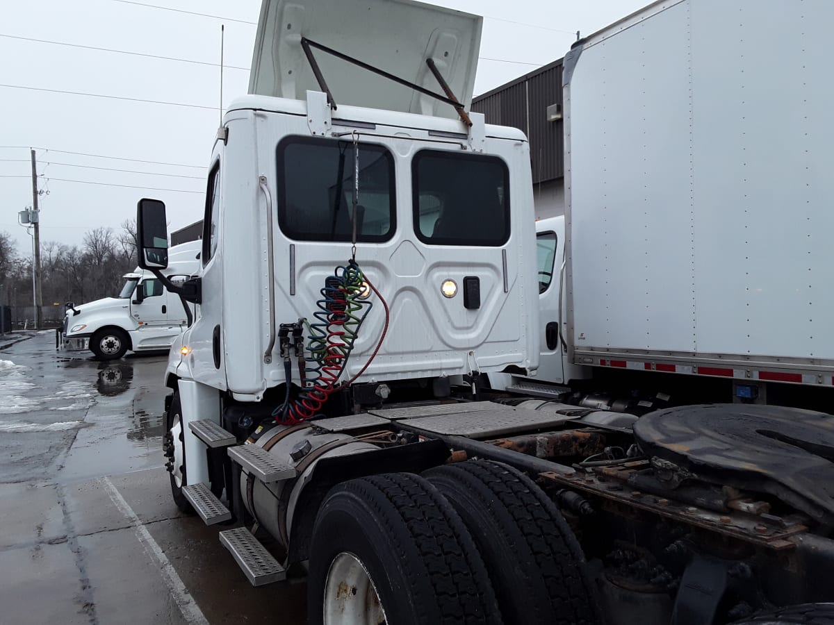 2016 Freightliner/Mercedes CASCADIA 125 669797