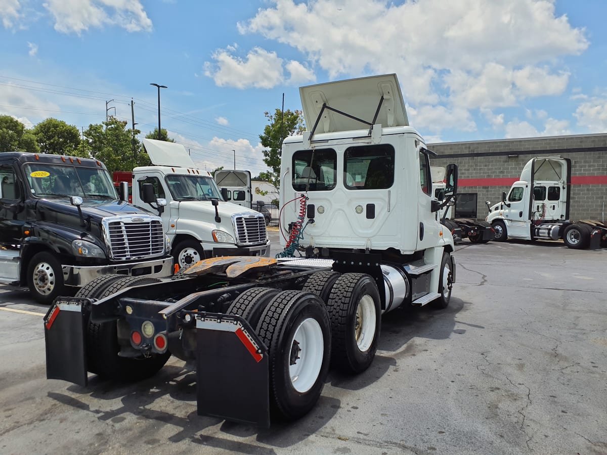 2016 Freightliner/Mercedes CASCADIA 125 669798