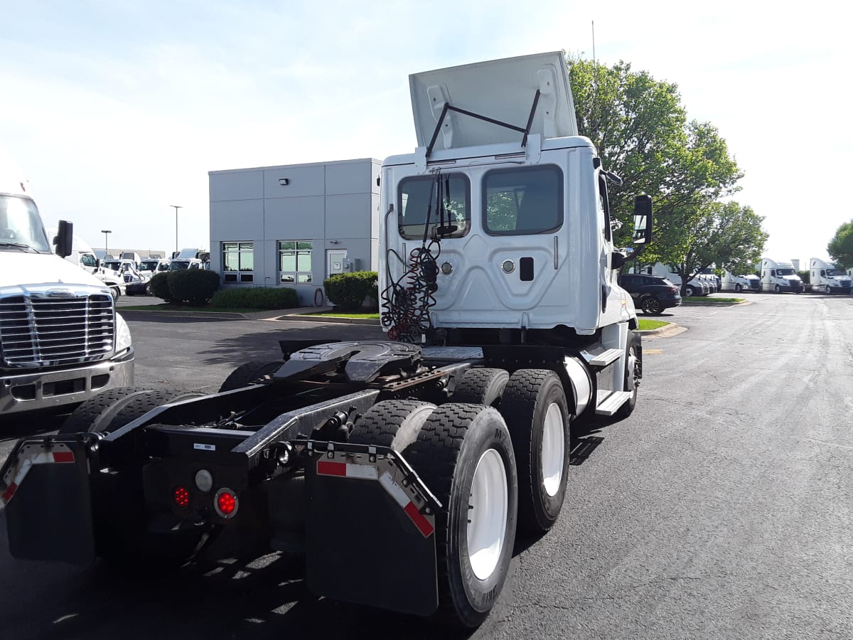 2016 Freightliner/Mercedes CASCADIA 125 669835