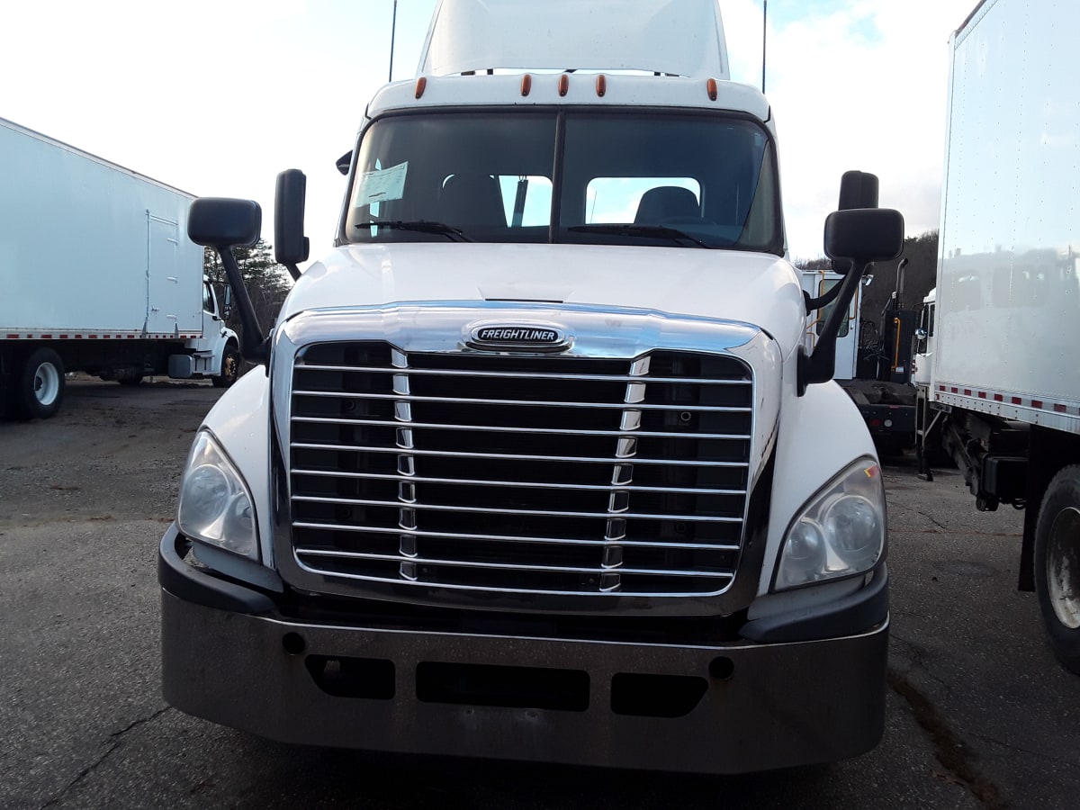 2016 Freightliner/Mercedes UNKNOWN 669843