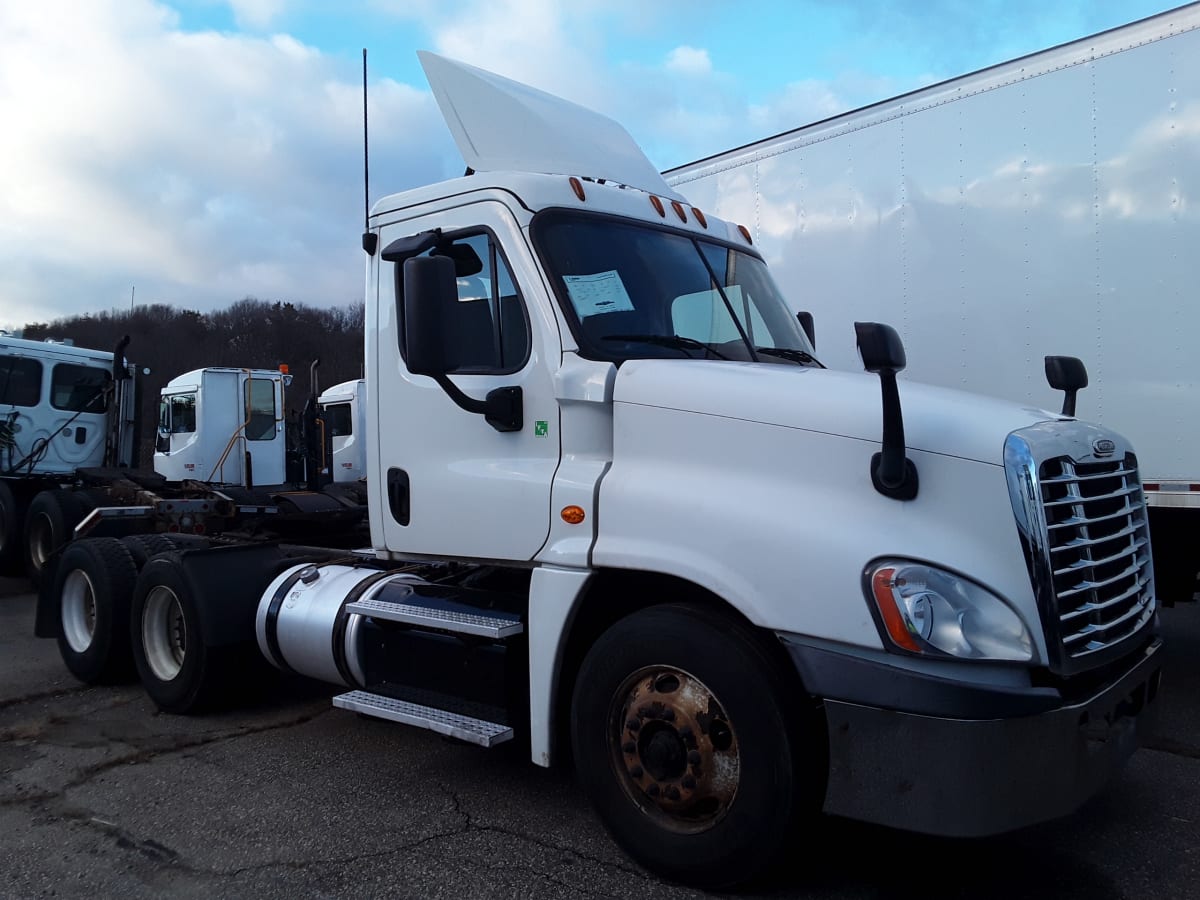 2016 Freightliner/Mercedes UNKNOWN 669843