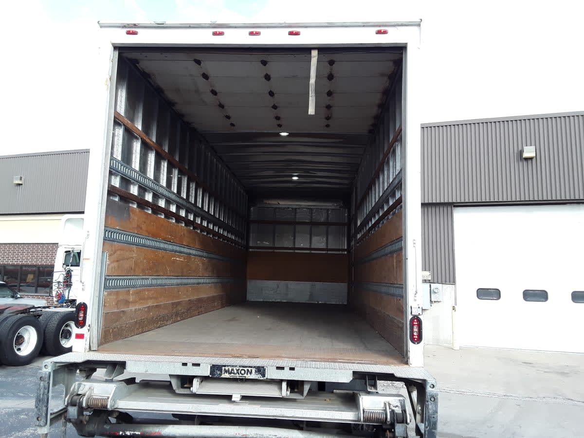 2017 Navistar International 4300 669875