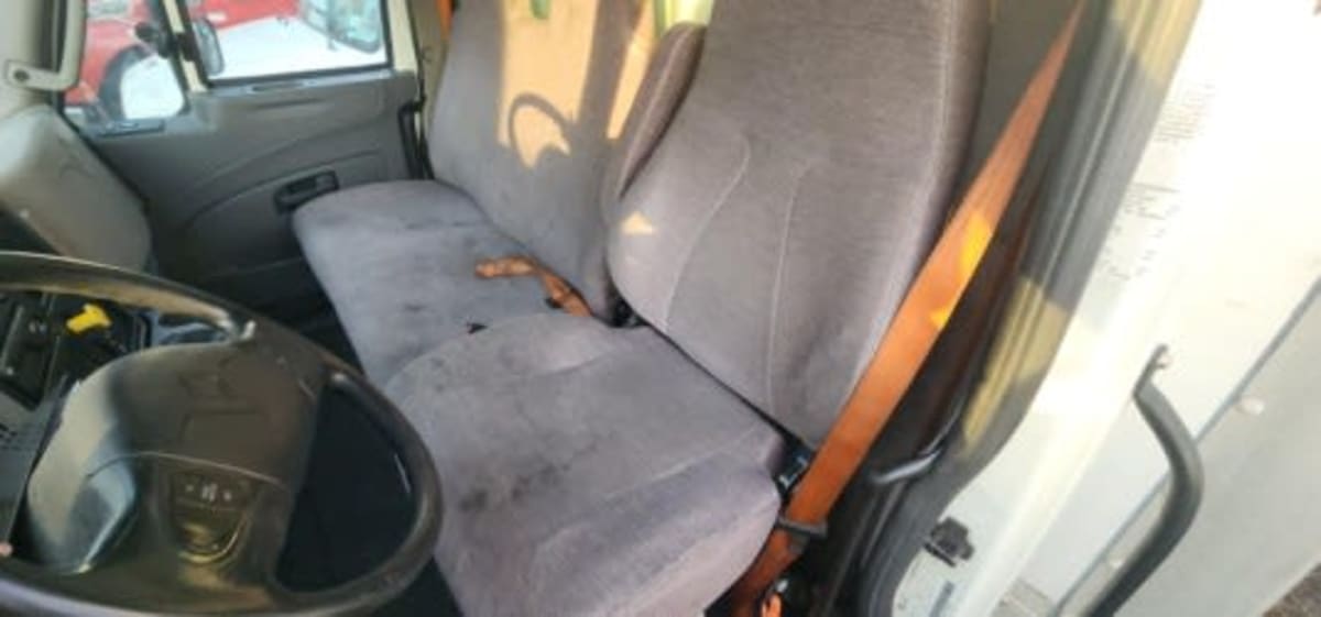 2017 Navistar International 4300 669887