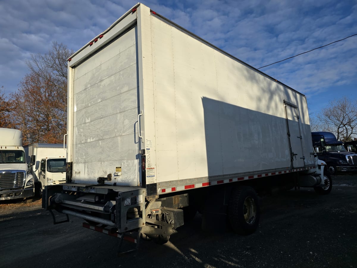 2017 Navistar International 4300 669989