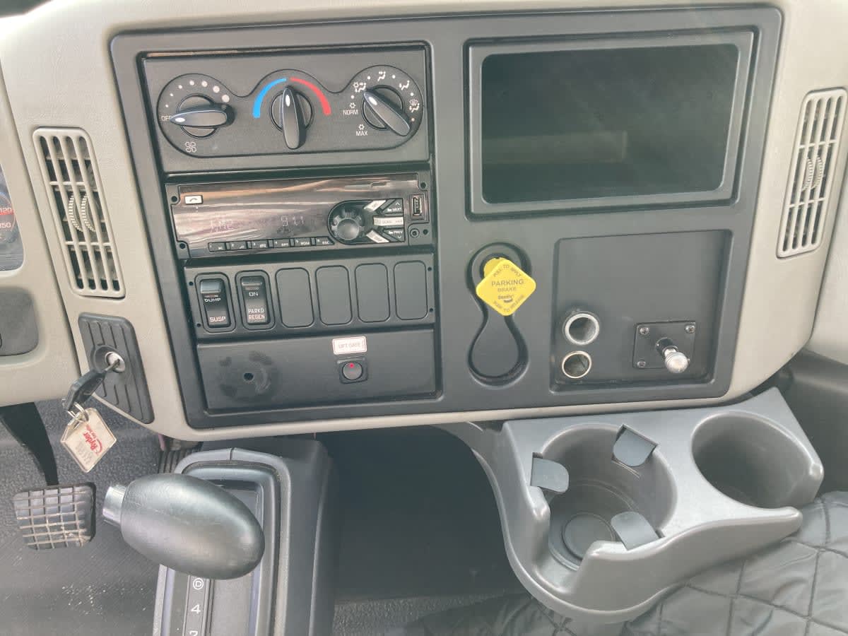 2017 Navistar International 4300 669998