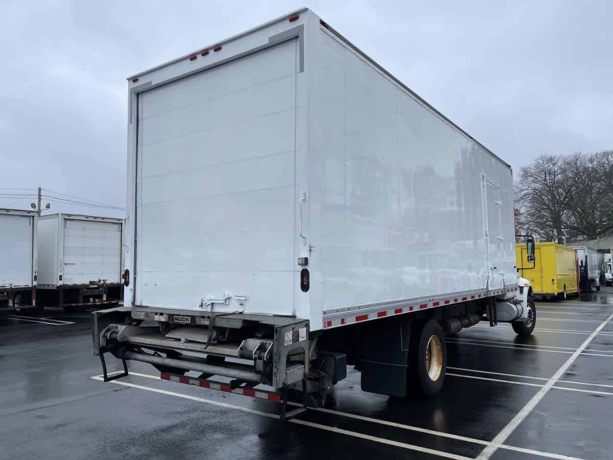 2017 Navistar International 4300 670023