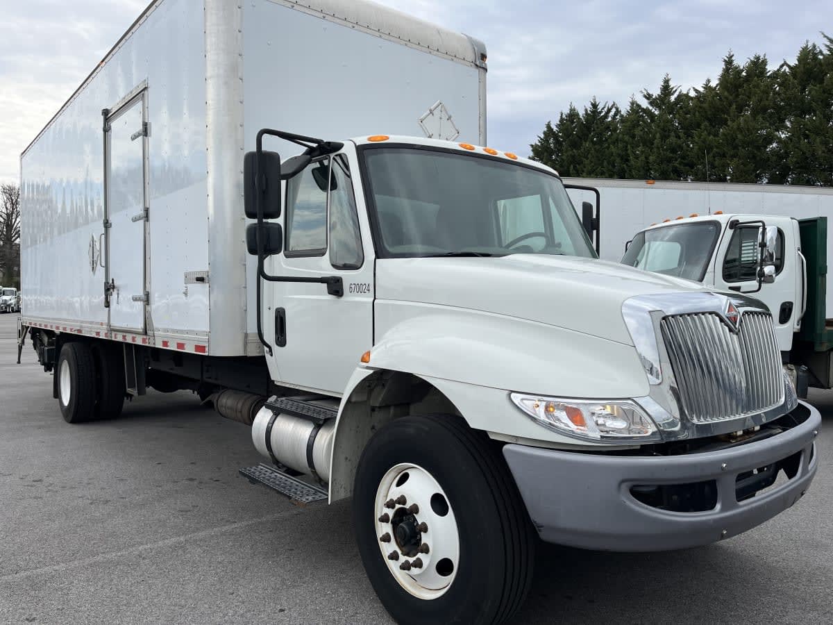 2017 Navistar International 4300 670024