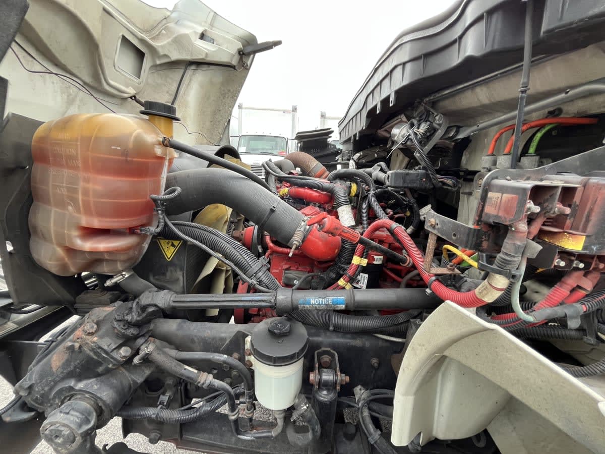 2017 Navistar International 4300 670024