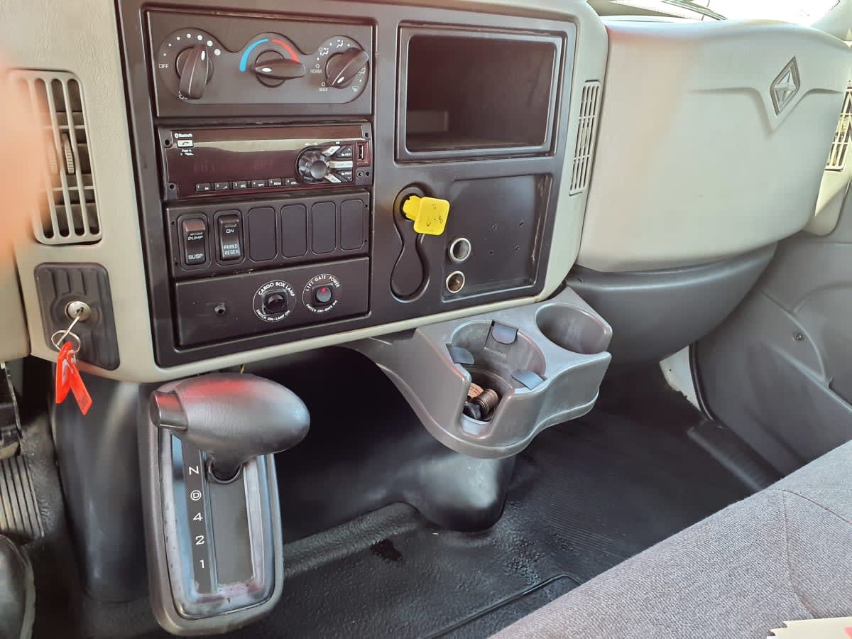2017 Navistar International 4300 670042