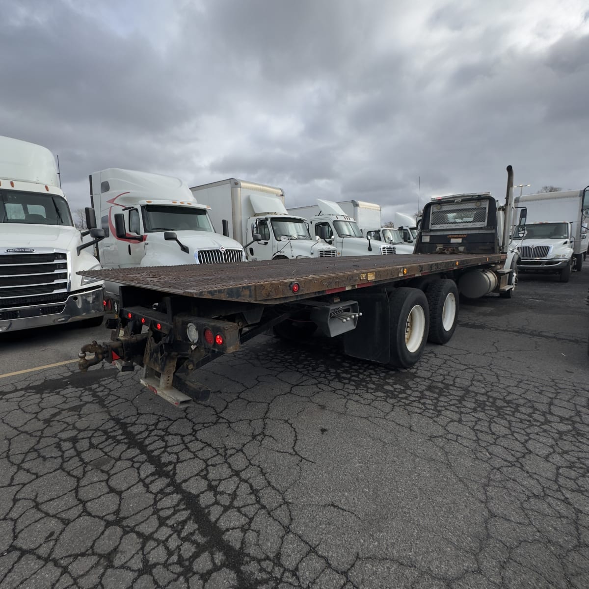 2017 Freightliner/Mercedes M2-112 670057