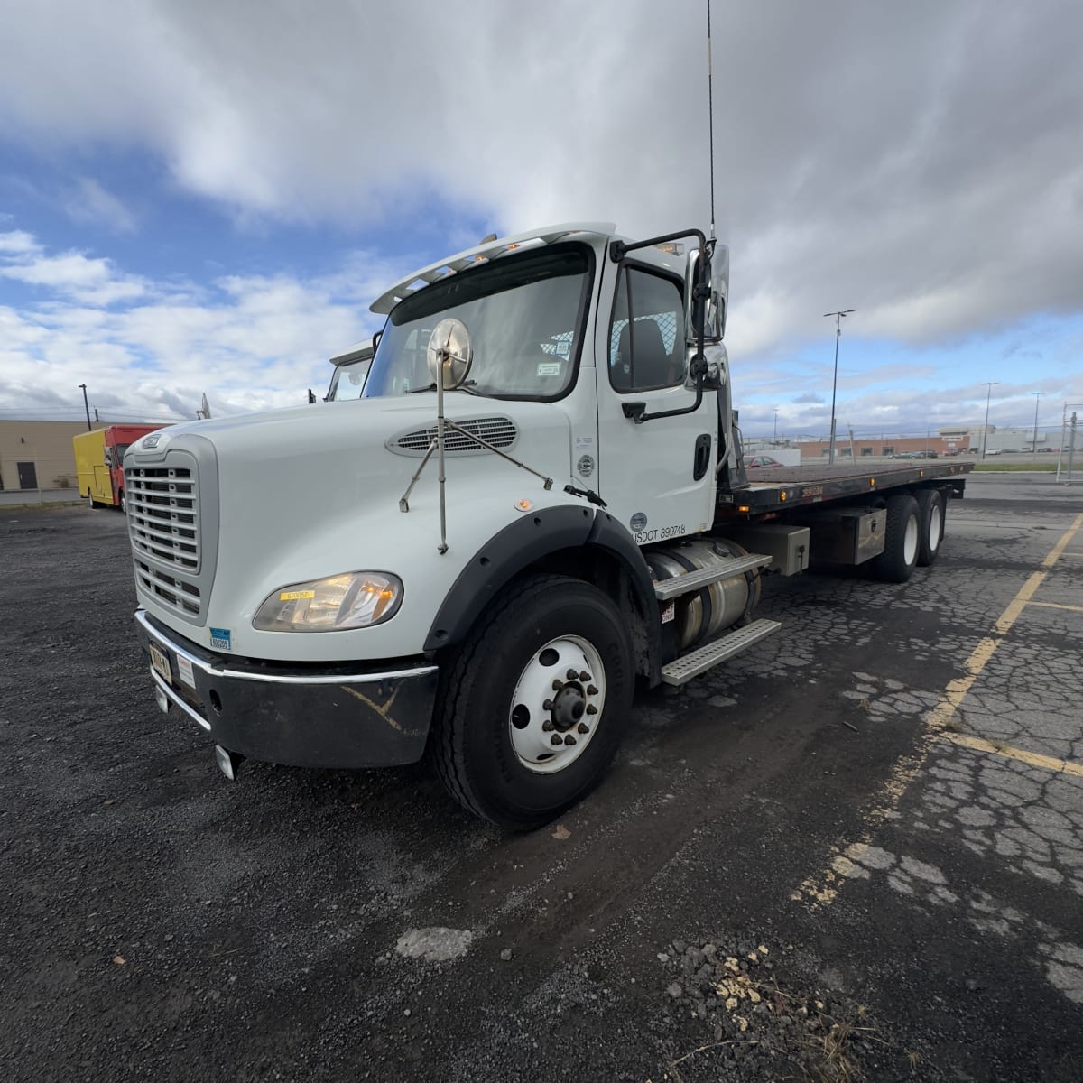 2017 Freightliner/Mercedes M2-112 670057