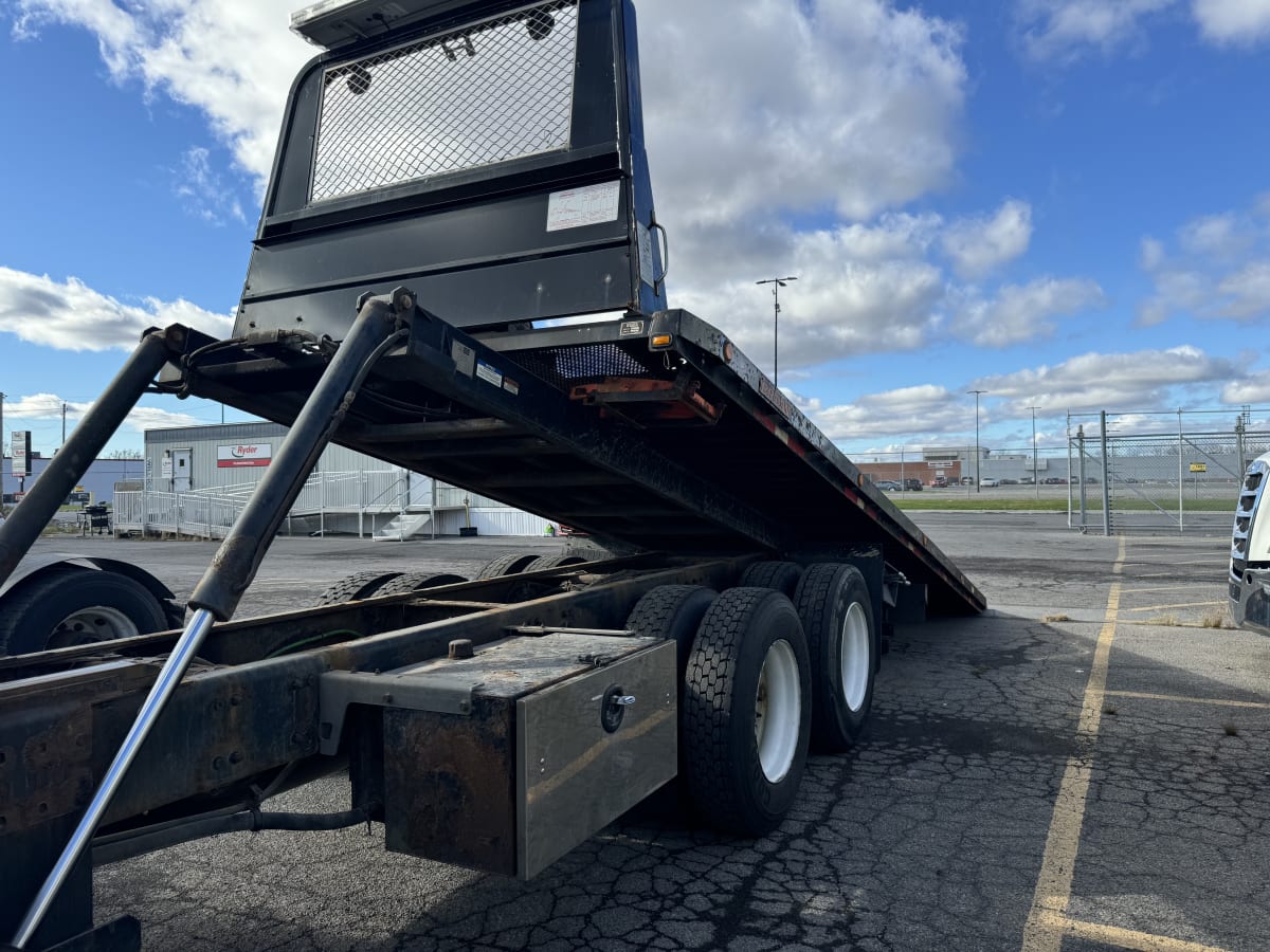 2017 Freightliner/Mercedes M2-112 670057