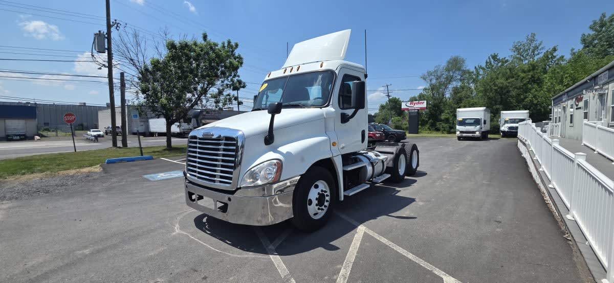 2016 Freightliner/Mercedes CASCADIA 125 670085