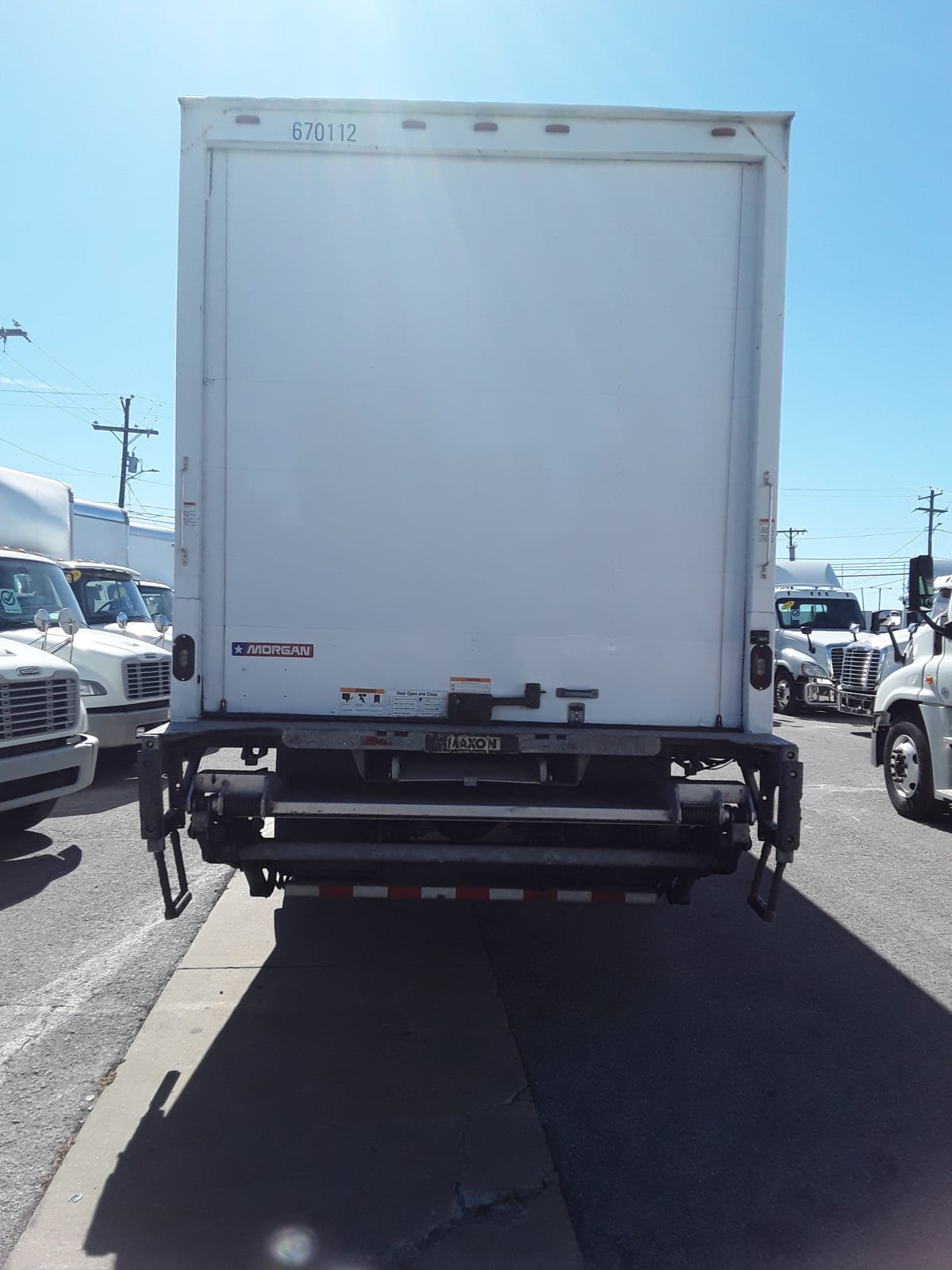 2016 Freightliner/Mercedes M2 106 670112