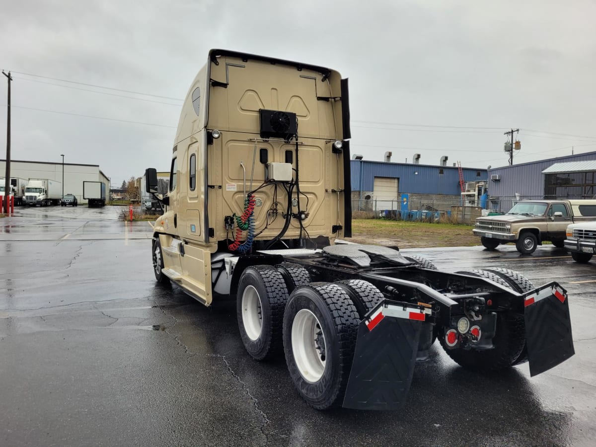 2017 Freightliner/Mercedes CASCADIA 125 670125