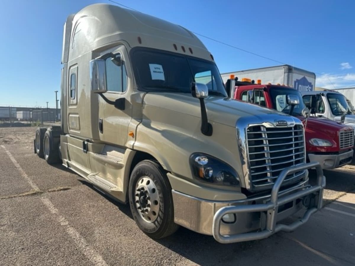 2017 Freightliner/Mercedes CASCADIA 125 670128