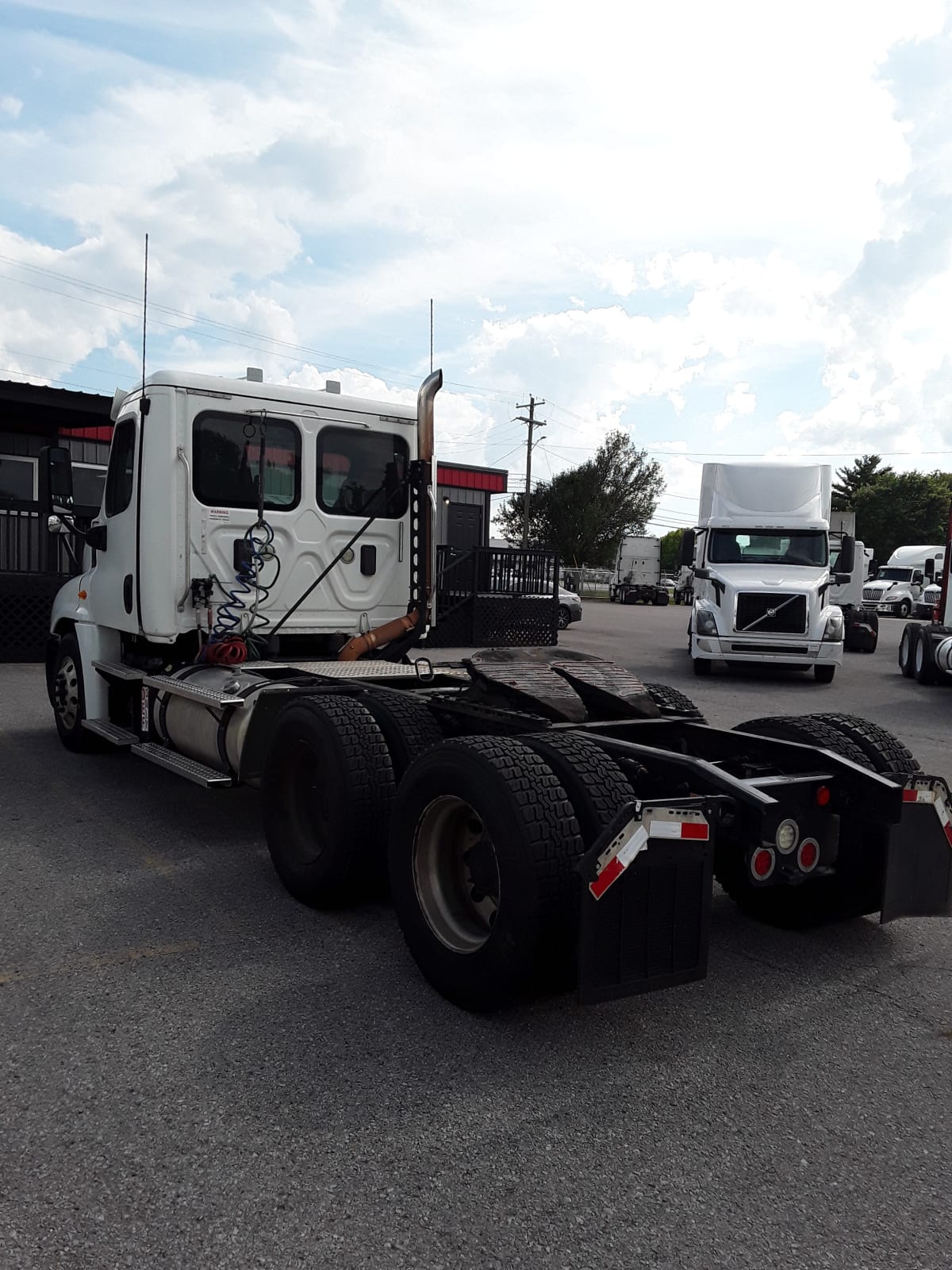 2017 Freightliner/Mercedes CASCADIA 125 670149