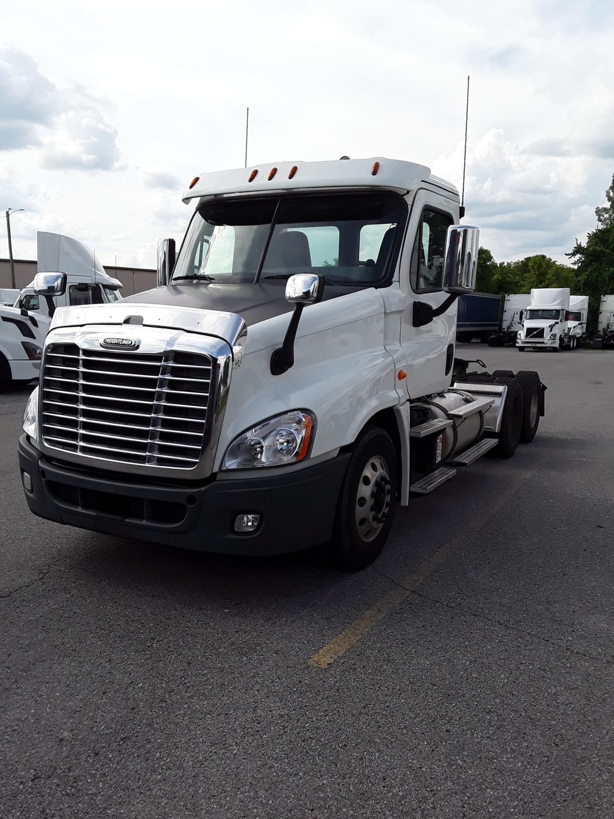 2017 Freightliner/Mercedes CASCADIA 125 670149