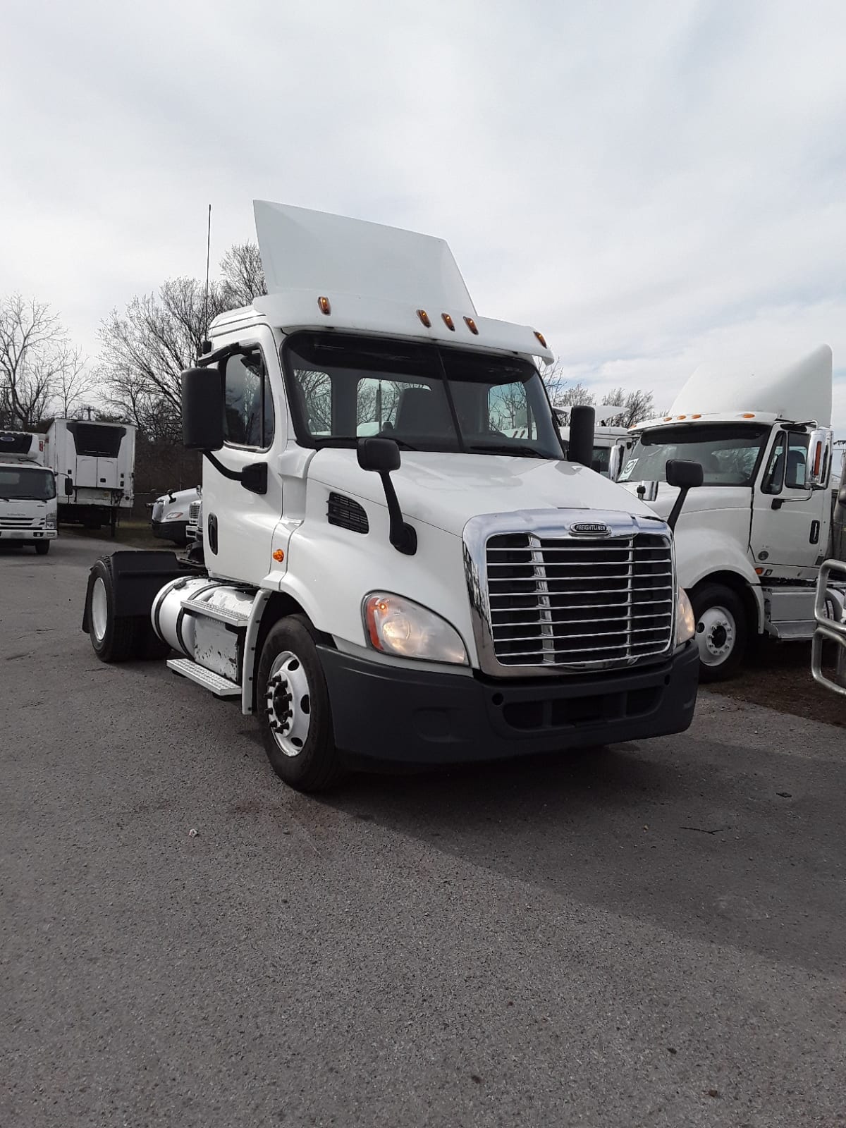 2017 Freightliner/Mercedes CASCADIA 113 670268