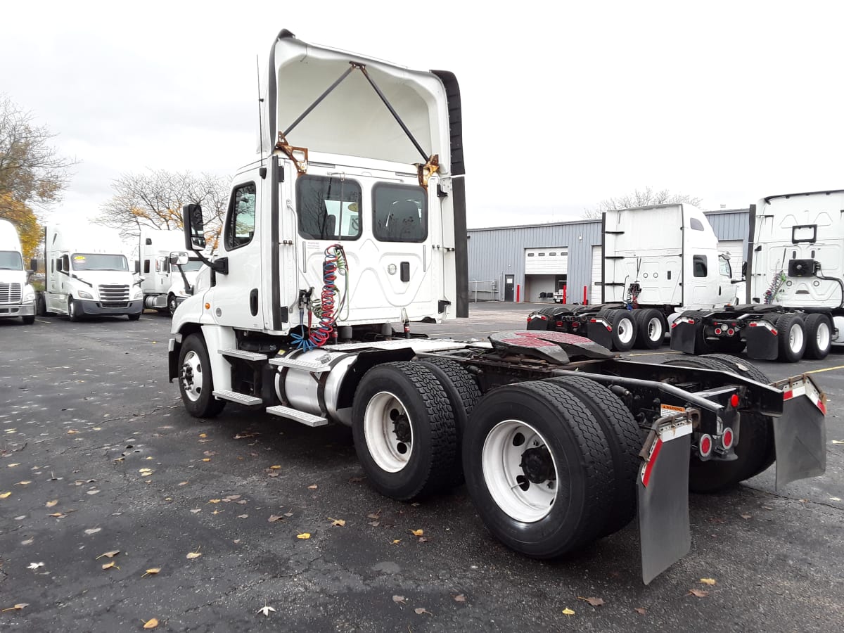 2017 Freightliner/Mercedes CASCADIA 125 670274