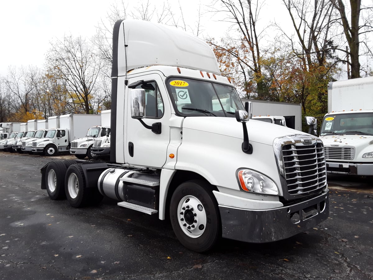 2017 Freightliner/Mercedes CASCADIA 125 670274