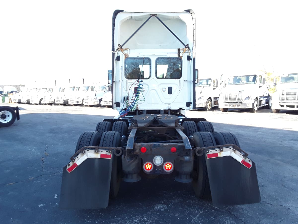 2017 Freightliner/Mercedes CASCADIA 125 670276