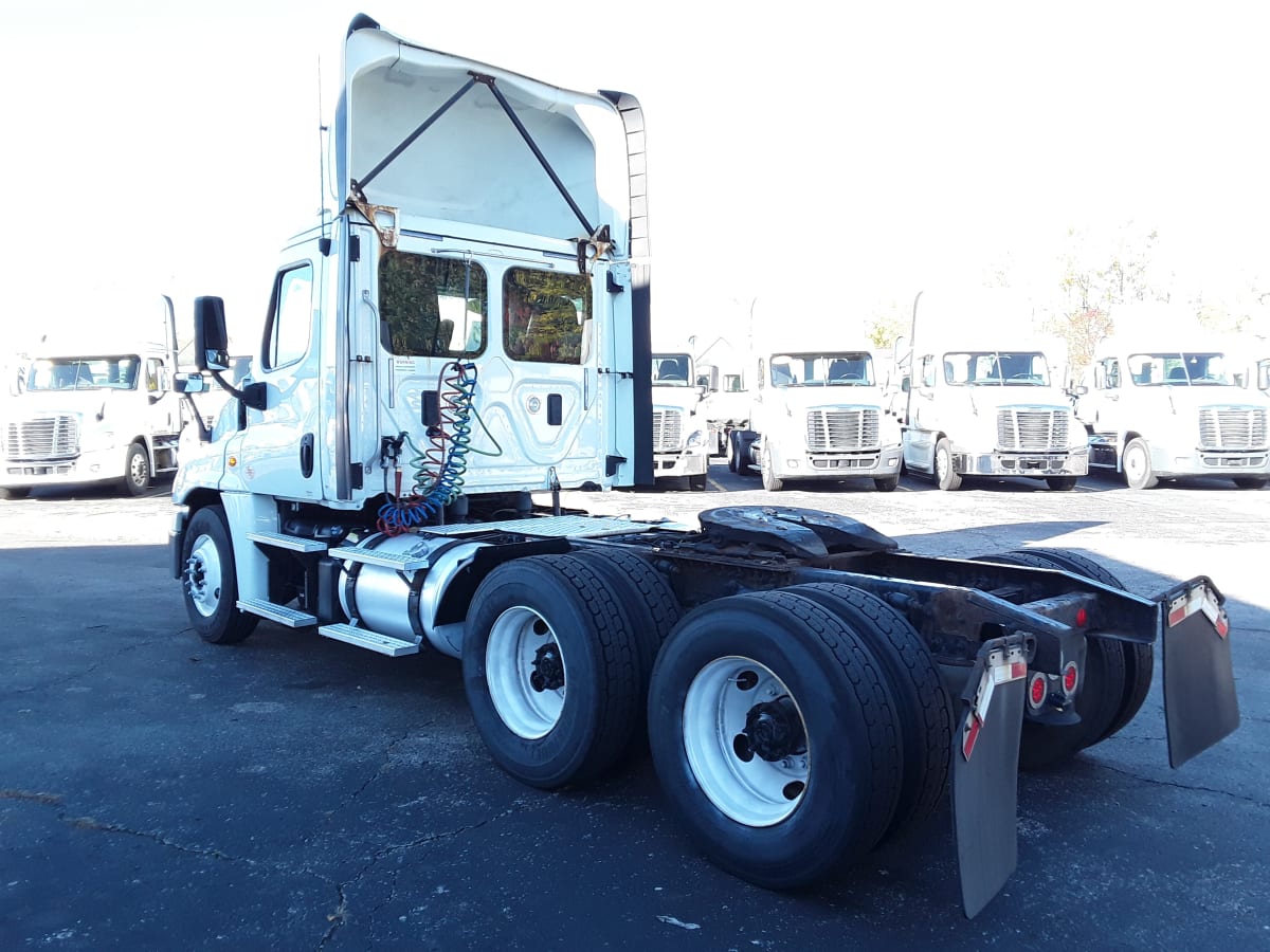 2017 Freightliner/Mercedes CASCADIA 125 670276