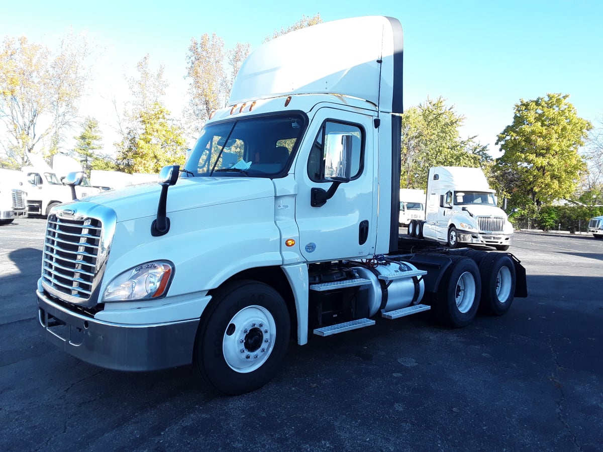 2017 Freightliner/Mercedes CASCADIA 125 670276