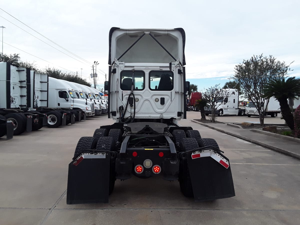 2017 Freightliner/Mercedes CASCADIA 125 670277