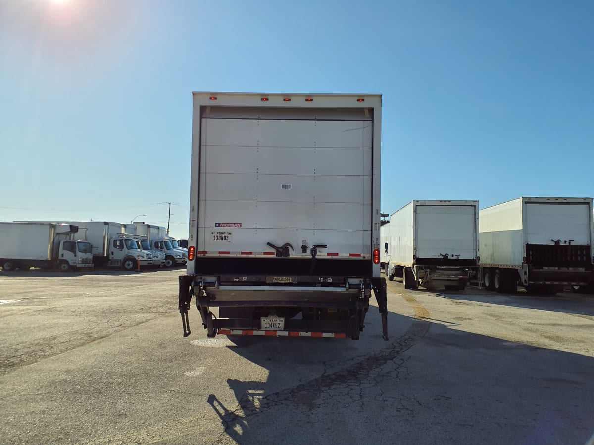 2017 Navistar International 4300 670321