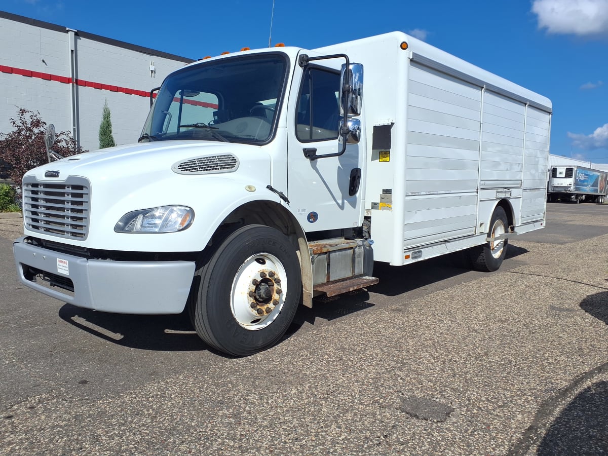 2017 Freightliner/Mercedes M2 106 670328