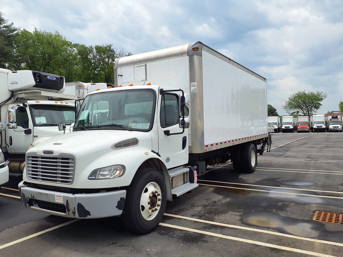 2017 Freightliner/Mercedes M2 106 670456