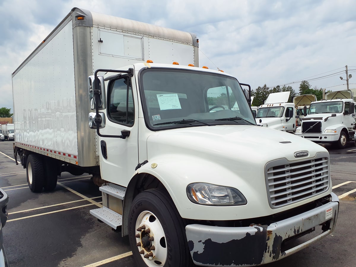 2017 Freightliner/Mercedes M2 106 670456