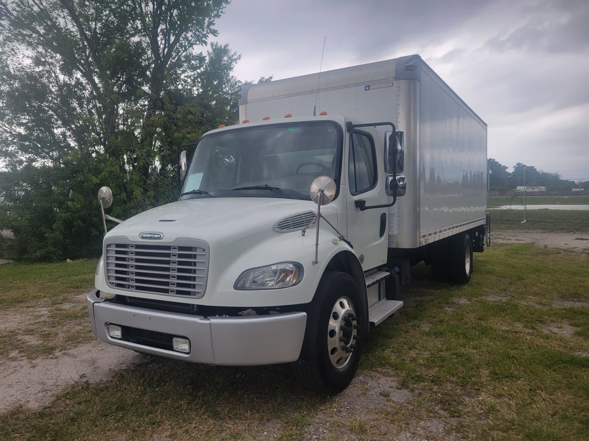 2017 Freightliner/Mercedes M2 106 670485