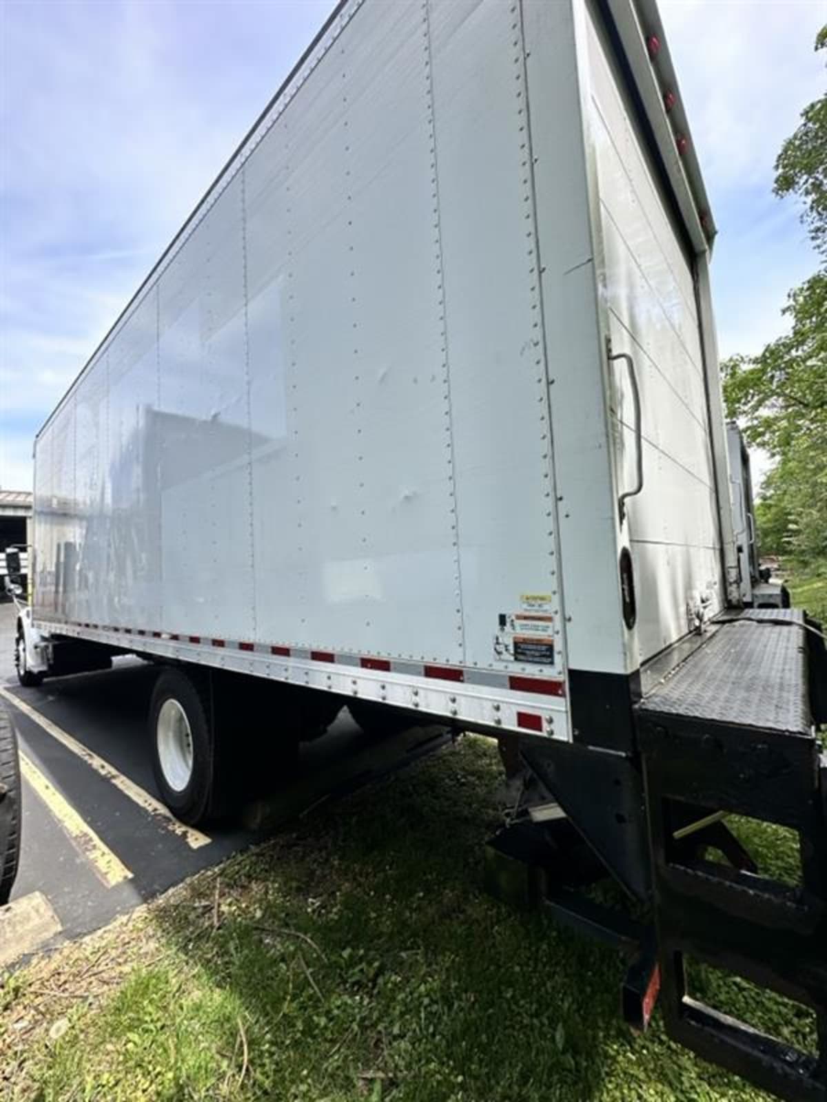 2017 Freightliner/Mercedes M2 106 670677