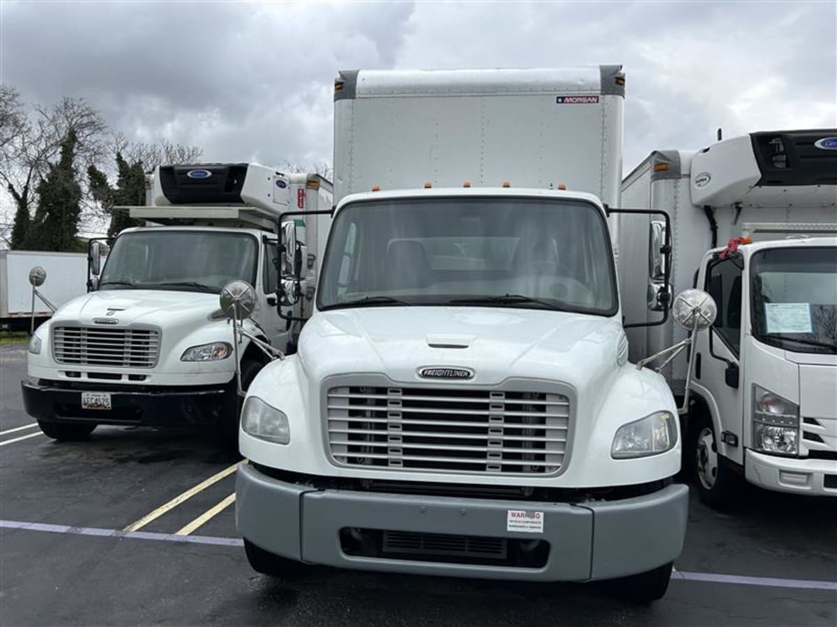 2017 Freightliner/Mercedes M2 106 670680