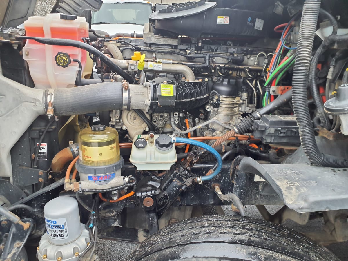 2017 Freightliner/Mercedes CASCADIA 125 670742