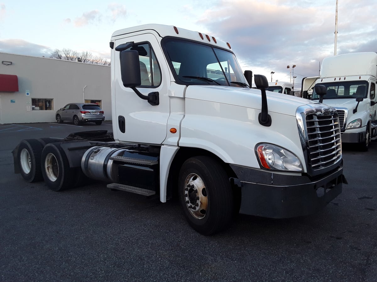 2017 Freightliner/Mercedes CASCADIA 125 670747