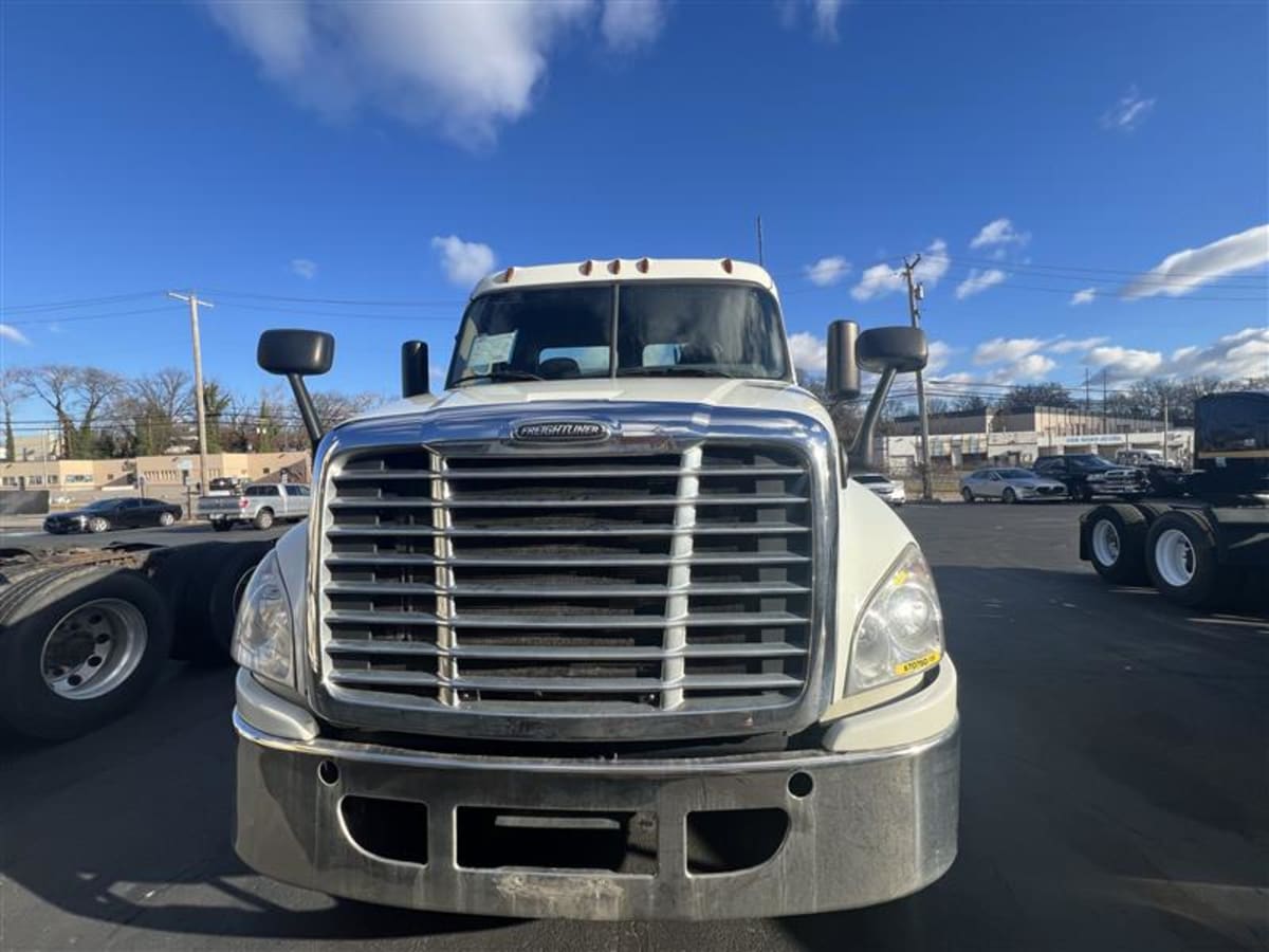 2017 Freightliner/Mercedes CASCADIA 125 670750