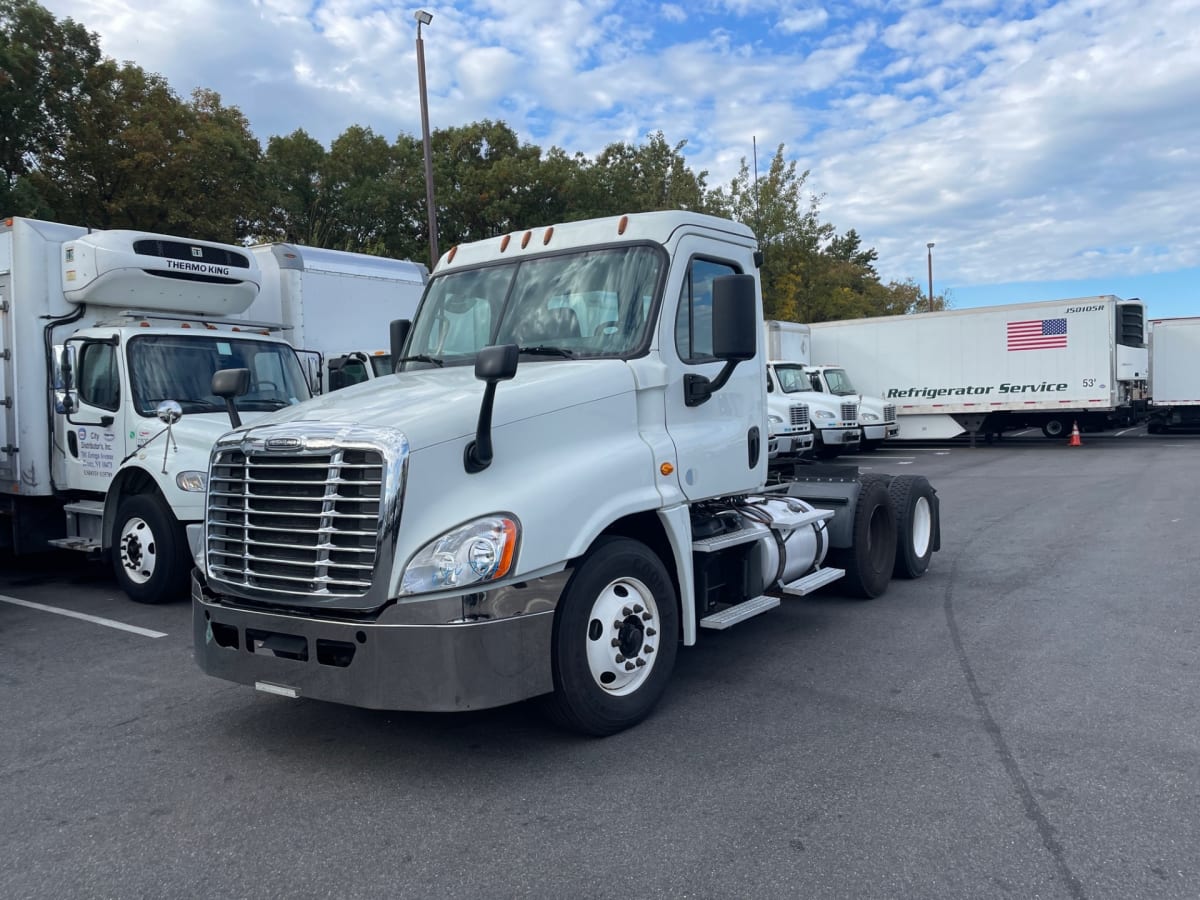 2017 Freightliner/Mercedes CASCADIA 125 670757