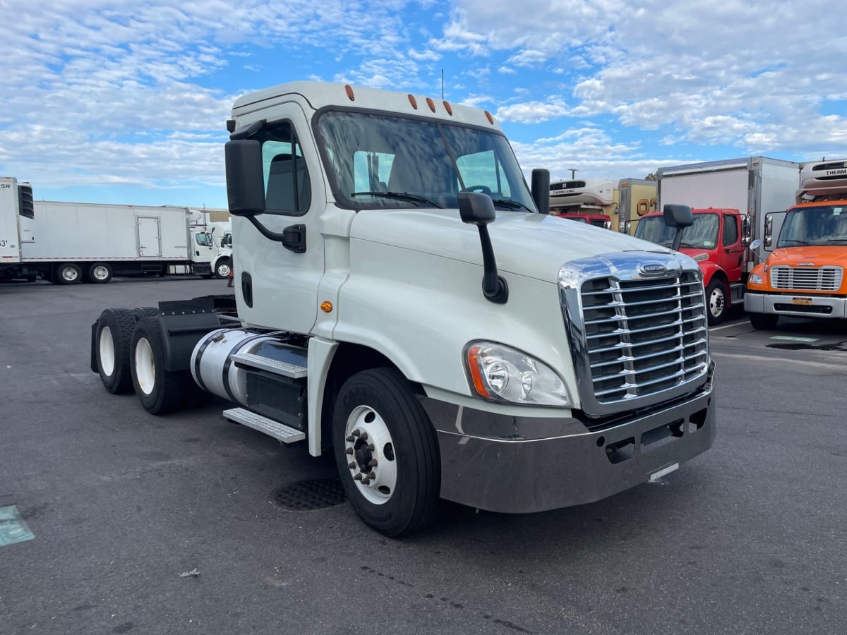 2017 Freightliner/Mercedes CASCADIA 125 670757