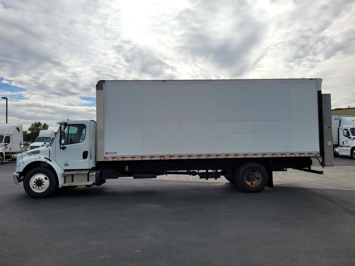 2017 Freightliner/Mercedes M2 106 670766